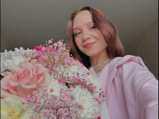 naughty camwhore LashondaBinion