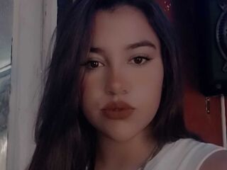 girl chatroom LauWillson