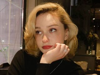 free webcam chatroom LilithYongi