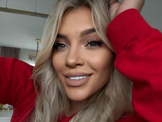 hot girl cam LorennaRyan