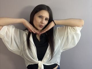 camslut topless LornaInglin