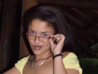 adult chatroom LunaRuselly