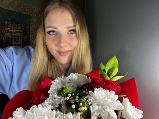 fingering girl cam LusiAime
