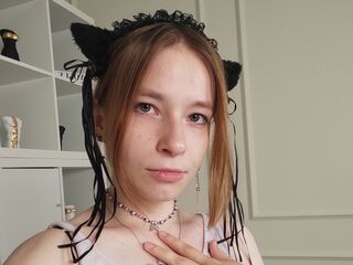 fingering cam girl LynetteHeart