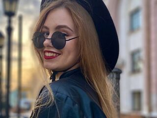 anal webcam MaiaOshman