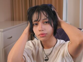 camgirl masturbating with dildo MarciaDias