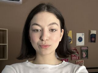 camgirl masturbating with sex toy MariaBett