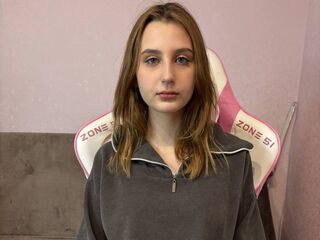 cam girl showing tits MarieDicson