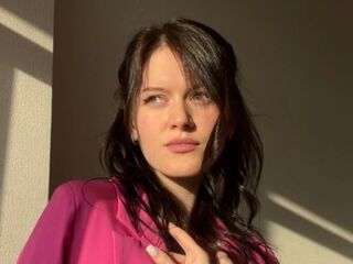 Kinky webcam girl MaudGuerrido