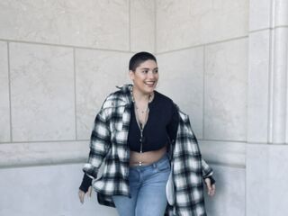 naked girl with webcam MercedesGreen