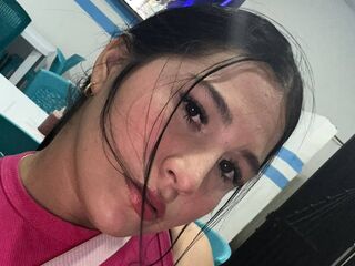 beautiful webcamgirl MiaMorett