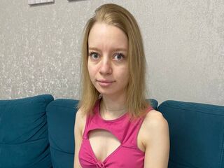 naughty webcamgirl MikkiBless