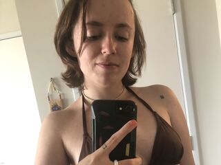 naked cam chat NessieMoon