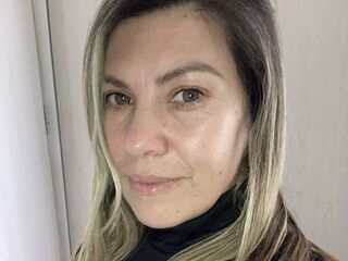 hot girl live cam NoeLiam