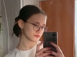 hot camslut PeggyScanneu