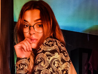 masturbating cam girl RavenDay