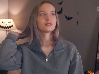 girl showing pussy RessieKaua