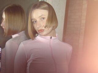 naked cam girl picture RosinaHeverley