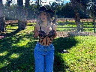 naked cam girl masturbating with sextoy RubyRossey