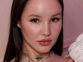 girl shaving pussy SashaLiss