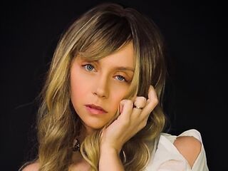 cyber sex show ScarletTucker