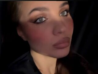 naked webcam girl picture SeemaRedhouse