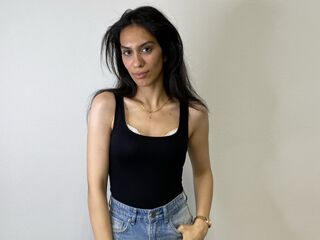 webcam strip tease show ShaniZwick