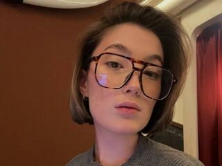 girl fingering bald pussy SheilaSweezer