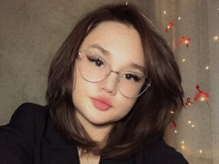 livecam picture ShielaQuam