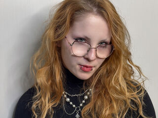 naked cam girl masturbating with dildo SofiaDyson