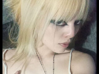 topless webcamgirl SusaneSanchez