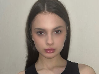 camgirl live sex photo TainaHousekeeper