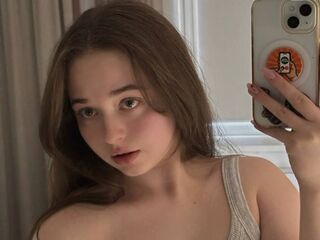 strip show TamaraJameson