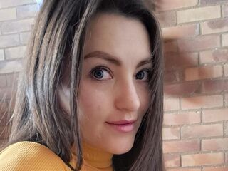 naughty cam girl masturbating with dildo TeresaWeir