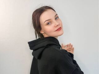 hot cam girl masturbating with vibrator ToraMendiaz