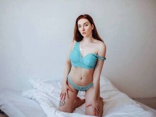 camgirl masturbating with sex toy UnaShadow