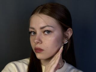 hot cam girl masturbating with vibrator ValeriaLudewig