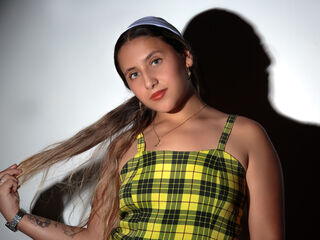 chat room live show VegaLila