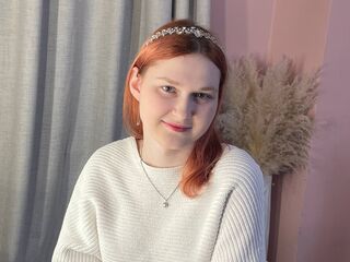 naughty camwhore VickeyCorns