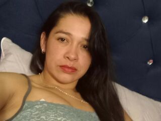 chat room VictoriaCruzL