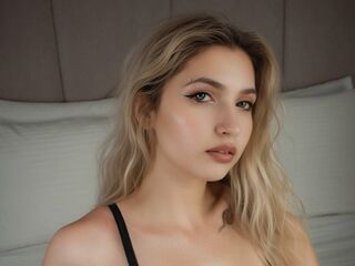 naughty camgirl masturbating VikyMorgan