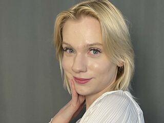 nude cam girl pic YerWhooley